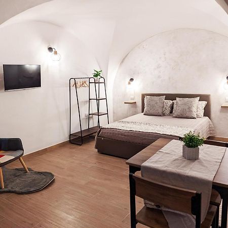 Dama Suite Love & Private Jacuzzi บารี ภายนอก รูปภาพ