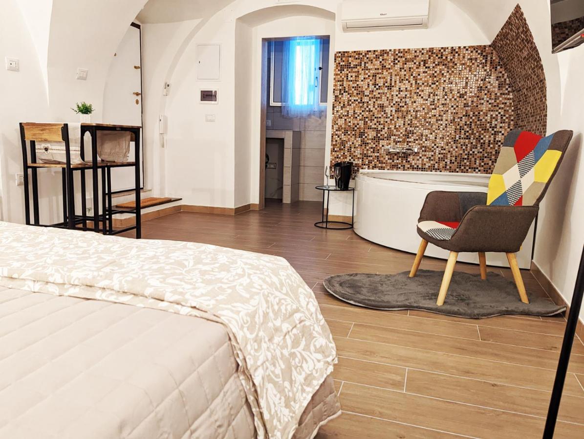 Dama Suite Love & Private Jacuzzi บารี ภายนอก รูปภาพ
